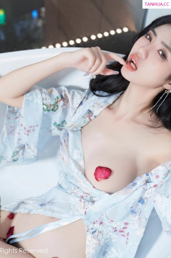 李浅浅  [XiuRen]高清写真图 2023.06.15 No.6924 浅浅Danny 丝袜美腿第79张图片